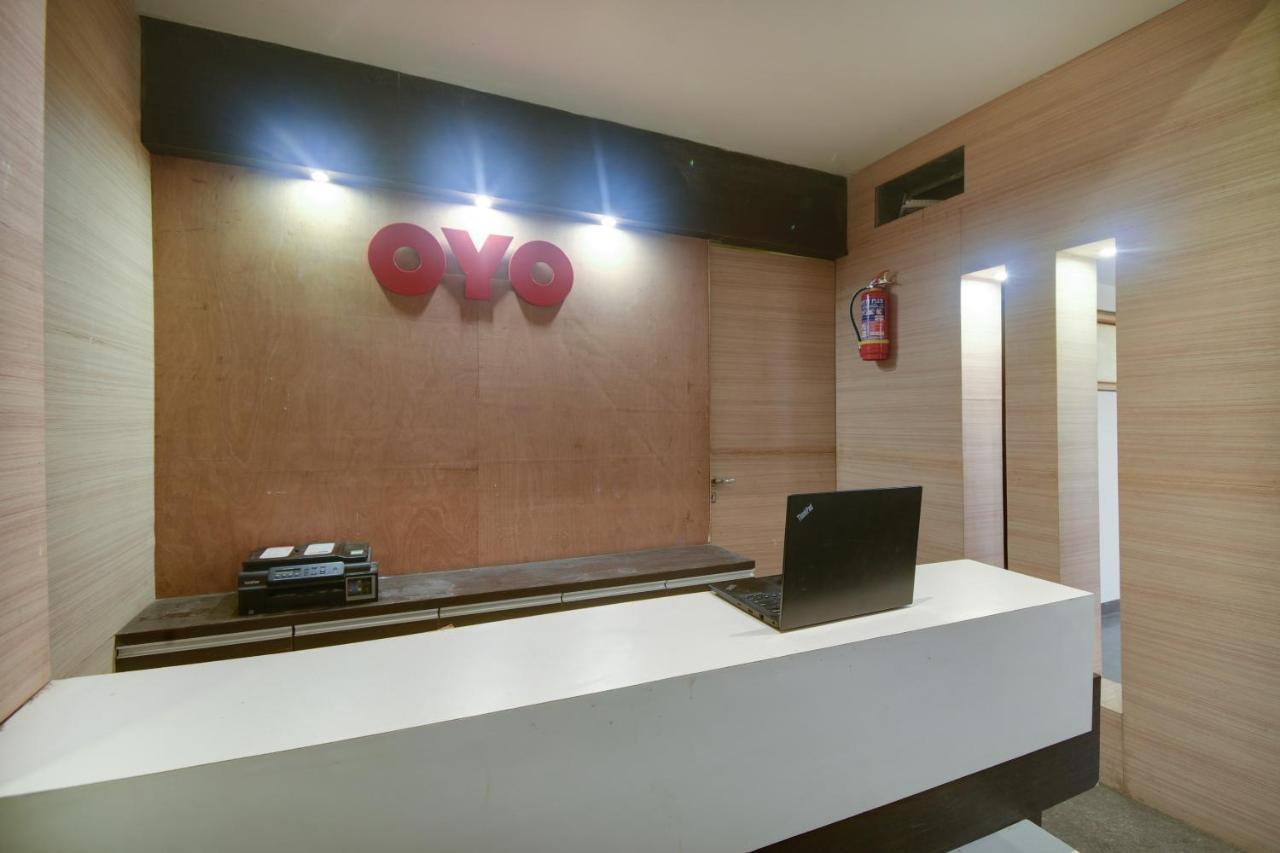 Oyo 68328 Billy'S International Hotel Amravati Bagian luar foto